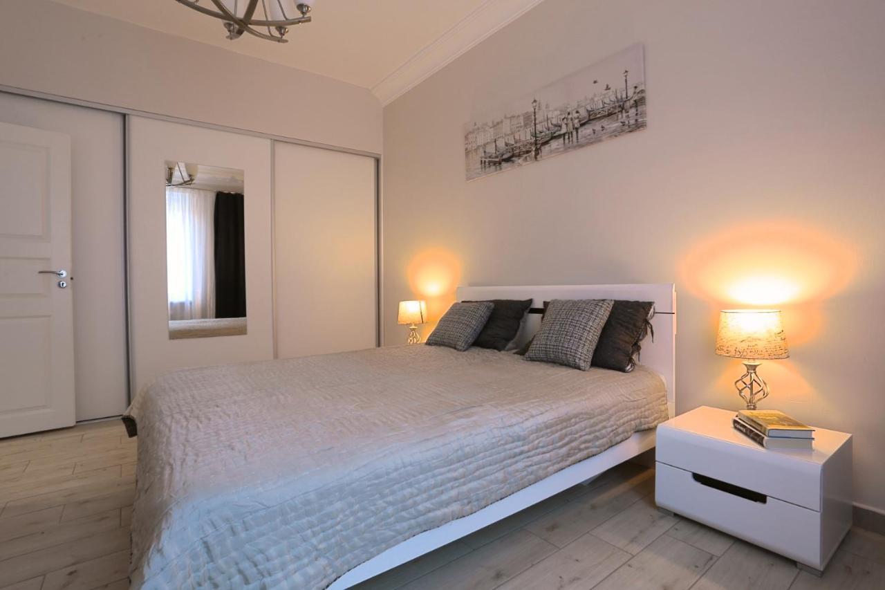 Central Apartament II Κλαϊπέντα Εξωτερικό φωτογραφία